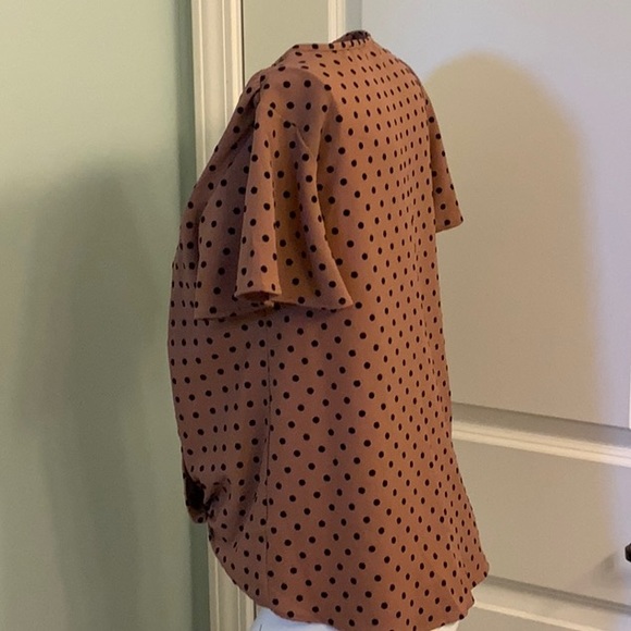 Vici blouse with black dots, flutter short sleeves. Work to casual - Picture 2 of 2